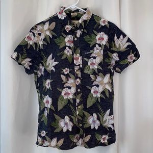 Hollister Floral print short sleeve button down
